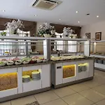 Kandelor מלון 4*
