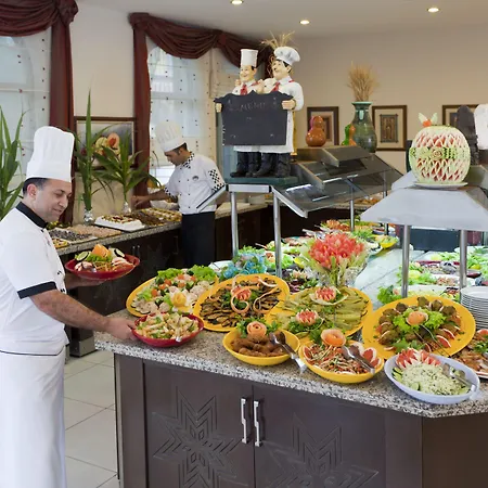 Kandelor Hotell