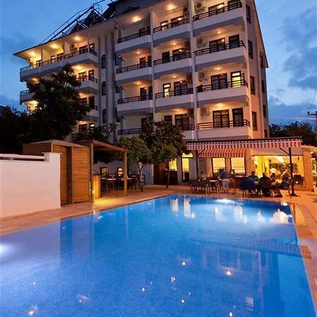 Otel Kandelor 4*
