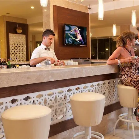 Otel Kandelor 4*